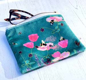 Shimmer Velvet Flat Pouch - Bumble Bee Teal
